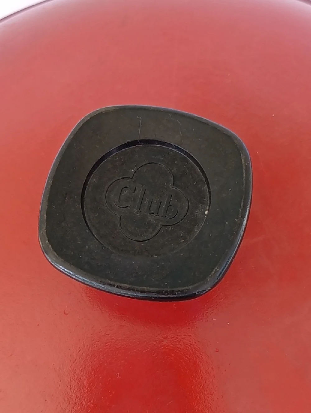 Club Cookware Vintage Dutch Oven Fire Red 10